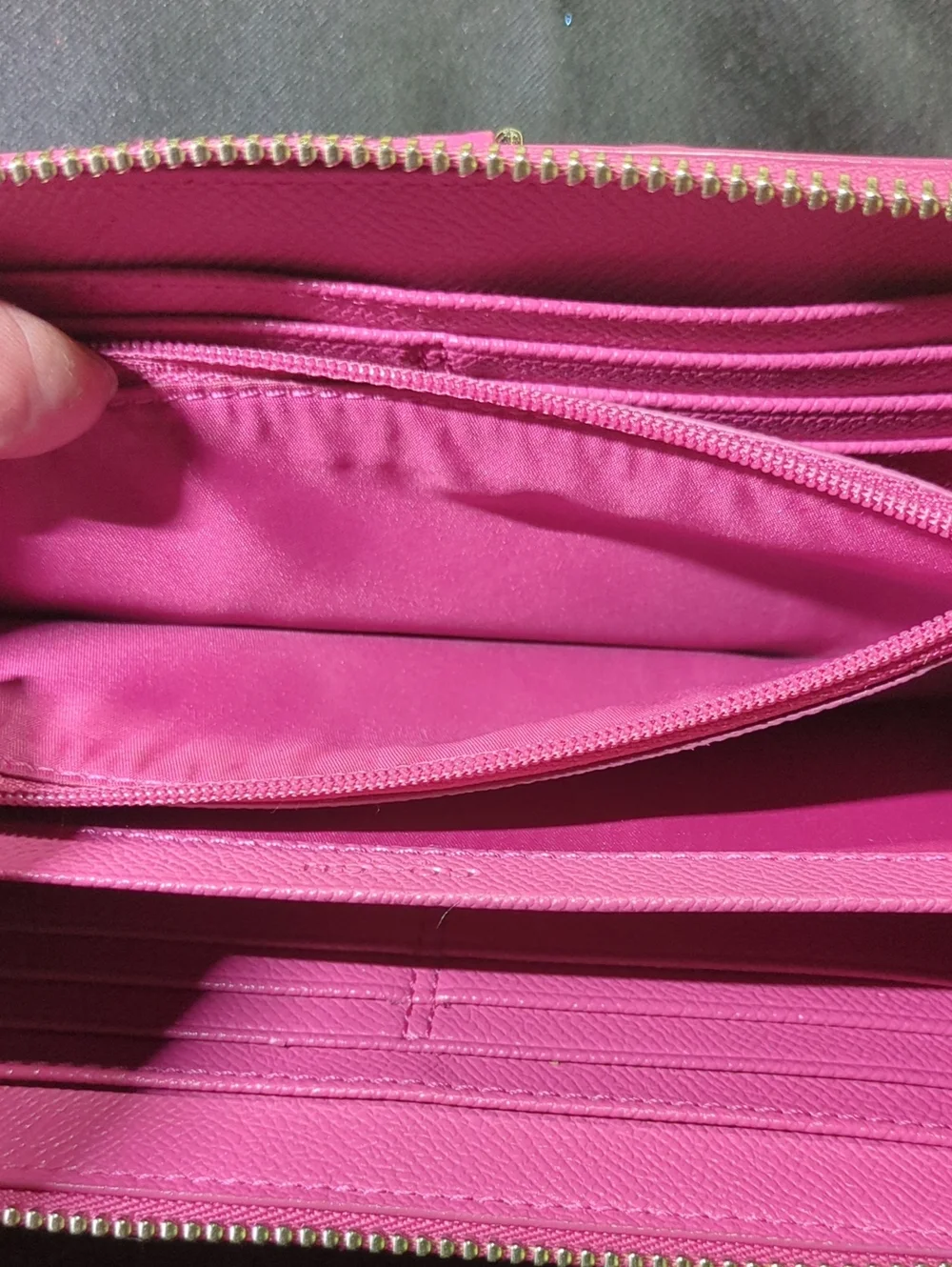 Coach Fuchsia Pink Bow Zip-Around Wallet LOW LOW PRICE $25
